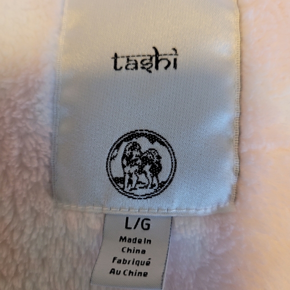 TASHI Women's Plush Bathrobe Size Large Pink and White - Picture 4 of 6